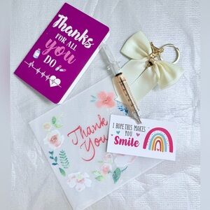 Nurse 5 Gifts Bags Mini Pocket Notepads, Pens, Key Charm